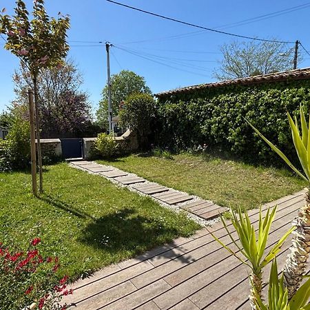 Maison De Charme Avec Jardin Et Terrasse Camblanes-et-Meynac Екстериор снимка