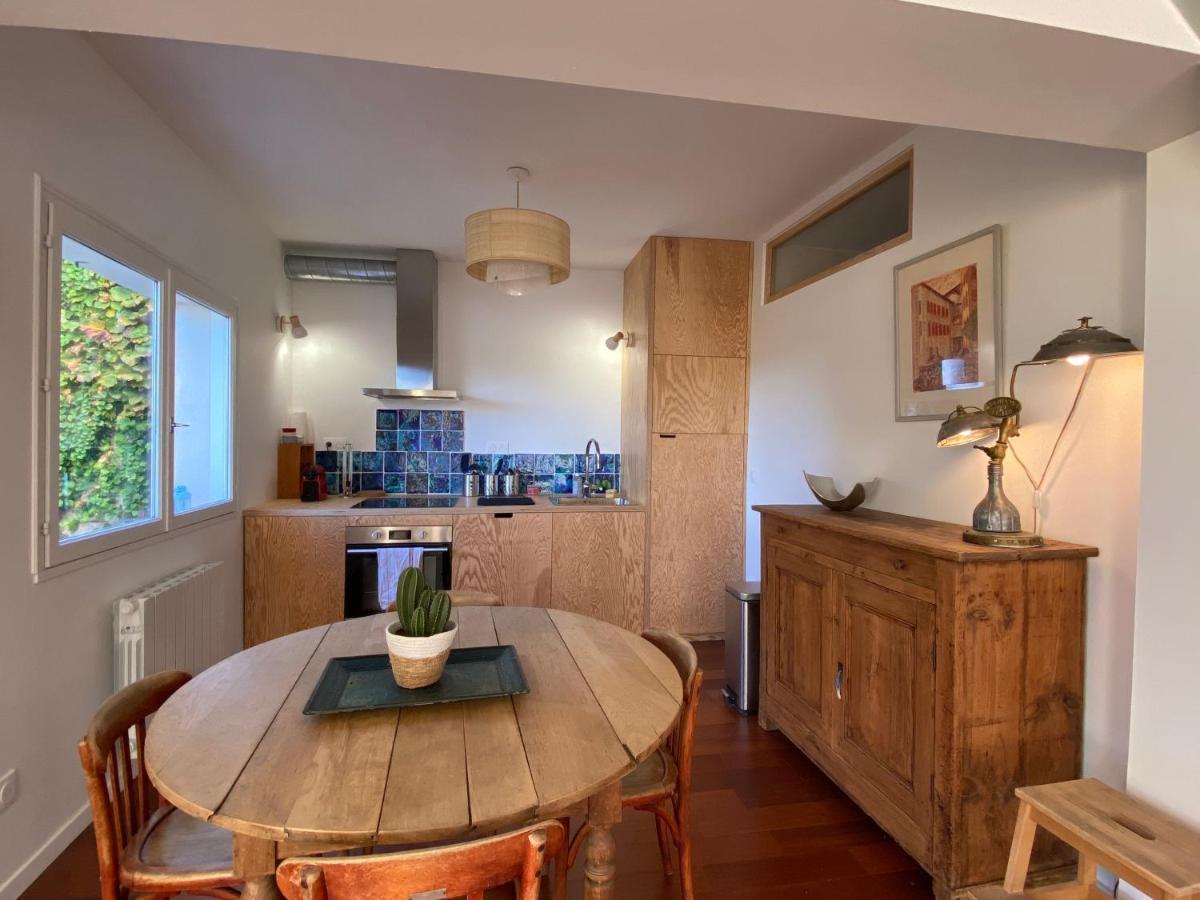 Maison De Charme Avec Jardin Et Terrasse Camblanes-et-Meynac Екстериор снимка