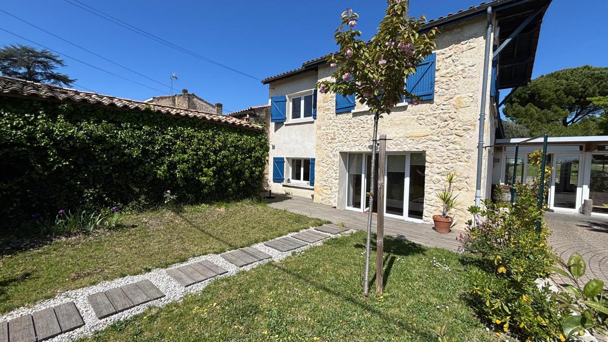 Maison De Charme Avec Jardin Et Terrasse Camblanes-et-Meynac Екстериор снимка